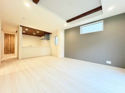 家族が自然に集りそうな広さが魅力のLDK。