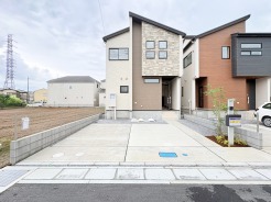 幸手駅まで徒歩14分。この距離だと、運動不足も少し解消されるかも。