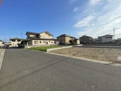 B号地 お気に入りのメーカーで建築できます。