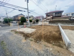 1号地 風通し・日当たりに優れる角地。開放感をお楽しみください。
