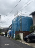 1号棟 幅員こそやや狭くても、その分交通量が少なくて安心。