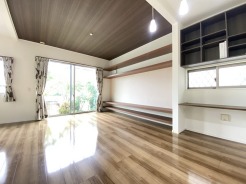 売主様ご退居済み。お気兼ねなくご見学いただけます。ごゆっくりどうぞ。