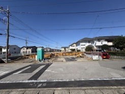 1号棟 基礎から完成済みの住まいまで、各工程をご確認いただけます。