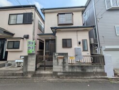 「尾間木」バス停から徒歩7分
