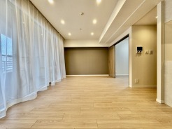 家族団らんの時間も増えそうな、くつろぎのLDK。