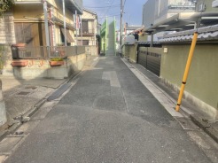 車の通りも少ない閑静な住宅地。子育てにも、第二の人生にも。