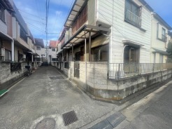 車の通りも少ない閑静な住宅地。子育てにも、第二の人生にも。