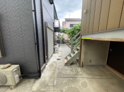 外壁リフォーム済み。現地でご覧になってみてください。