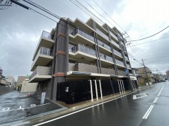 売主様居住中物件です。ご見学の際は是非、事前ににご予約ください。