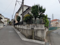 風通し・日当たりに優れる角地。開放感をお楽しみください。