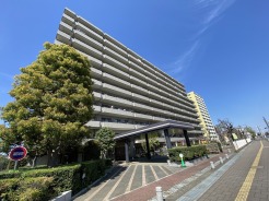 ステラタウン徒歩4分。その他病院、役所、スーパー、コンビニ、居住環境が充実したマンションです。