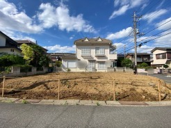 風通し・日当たりに優れる角地。開放感をお楽しみください。