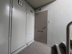 玄関ドア
