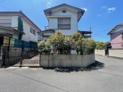 車の通りも少ない閑静な住宅地。子育てにも、第二の人生にも。
