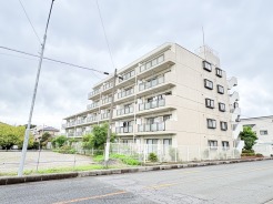 売主様ご退居済み。お気兼ねなくご見学いただけます。ごゆっくりどうぞ。