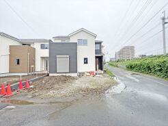 閑静な住宅地で、小さなお子様がいるご家族にも安心。