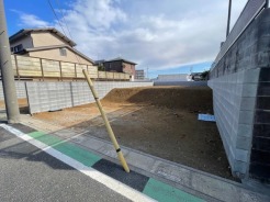 車の通りも少ない閑静な住宅地。子育てにも、第二の人生にも。