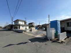 閑静な住宅地で、小さなお子様がいるご家族にも安心。