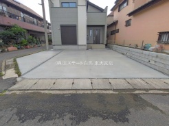 越谷市赤山町3丁目