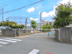 越谷市神明町2丁目