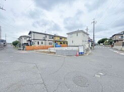 閑静な住宅地で、小さなお子様がいるご家族にも安心。