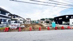 五感で感じる、現地でしかわからない事も沢山ございます。周辺環境なども一緒にご案内いたしますのでお気軽にお問合せください。