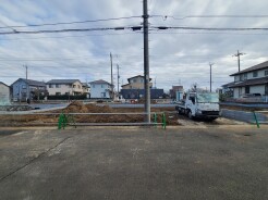 五感で感じる、現地でしかわからない事も沢山ございます。周辺環境なども一緒にご案内いたしますのでお気軽にお問合せください。