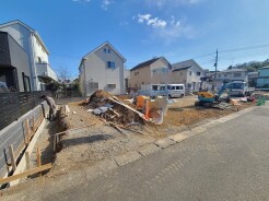 五感で感じる、現地でしかわからない事も沢山ございます。周辺環境なども一緒にご案内いたしますのでお気軽にお問合せください。