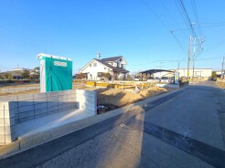 3号棟
五感で感じる、現地でしかわからない事も沢山ございます。周辺環境なども一緒にご案内いたしますのでお気軽にお問合せください。