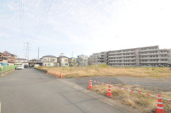 五感で感じる、現地でしかわからない事も沢山ございます。周辺環境なども一緒にご案内いたしますのでお気軽にお問合せください。