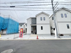 五感で感じる、現地でしかわからない事も沢山ございます。周辺環境なども一緒にご案内いたしますのでお気軽にお問合せください。