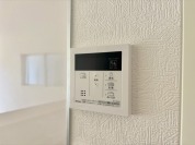 【給湯器リモコン】