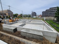 2号棟 五感で感じる、現地でしかわからない事も沢山ございます。周辺環境なども一緒にご案内いたしますのでお気軽にお問合せください。