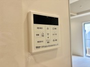 【給湯器リモコン】