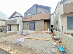 五感で感じる、現地でしかわからない事も沢山ございます。周辺環境なども一緒にご案内いたしますのでお気軽にお問合せください。