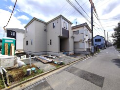 A号棟 五感で感じる、現地でしかわからない事も沢山ございます。周辺環境なども一緒にご案内いたしますのでお気軽にお問合せください。