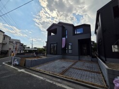五感で感じる、現地でしかわからない事も沢山ございます。周辺環境なども一緒にご案内いたしますのでお気軽にお問合せください。