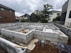 1号棟 五感で感じる、現地でしかわからない事も沢山ございます。周辺環境なども一緒にご案内いたしますのでお気軽にお問合せください。