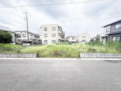 1号地 五感で感じる、現地でしかわからない事も沢山ございます。周辺環境なども一緒にご案内いたしますのでお気軽にお問合せください。