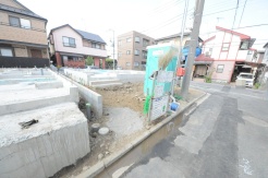 1号棟 南道路に面しており日中もたくさんの陽が入ります。風通りや周辺環境など実際に現地にてご確認ください。