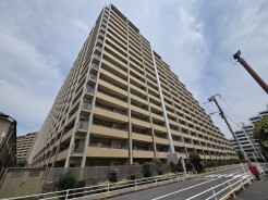 五感で感じる、現地でしかわからない事も沢山ございます。周辺環境なども一緒にご案内いたしますのでお気軽にお問合せください。