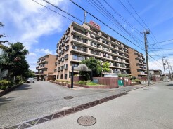 五感で感じる、現地でしかわからない事も沢山ございます。周辺環境なども一緒にご案内いたしますのでお気軽にお問合せください。