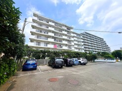 室内リノベーション中 工事は2026年10月上旬完成予定