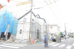 五感で感じる、現地でしかわからない事も沢山ございます。周辺環境なども一緒にご案内いたしますのでお気軽にお問合せください。