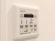 【便利な浴室暖房乾燥機つき!】
