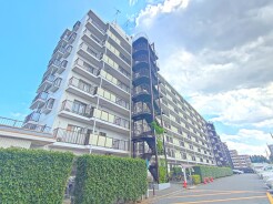 五感で感じる、現地でしかわからない事も沢山ございます。周辺環境なども一緒にご案内いたしますのでお気軽にお問合せください。