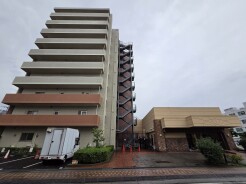 五感で感じる、現地でしかわからない事も沢山ございます。周辺環境なども一緒にご案内いたしますのでお気軽にお問合せください。