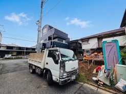 戸建てが立ち並ぶ静かな住宅街。四季折々の移り変わりを感じながら自然と楽しみ、暮らす、そんな毎日を日々の中で感じられる住環境