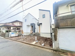 1号棟 五感で感じる、現地でしかわからない事も沢山ございます。周辺環境なども一緒にご案内いたしますのでお気軽にお問合せください。
