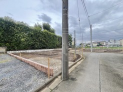 1号棟 五感で感じる、現地でしかわからない事も沢山ございます。周辺環境なども一緒にご案内いたしますのでお気軽にお問合せください。
